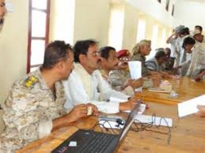 عاجل :الاعلان عن صرف مرتبات شهرين لموظفي الحكومة والجيش