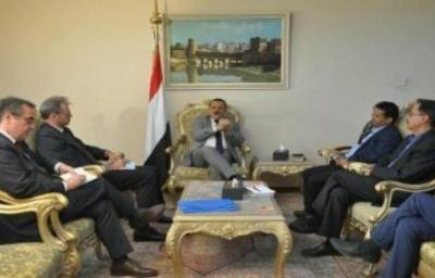  رويترز: مفاوضات سرية بين فرنسا والحوثيين لأجل إبرام صفقة بينهما..تفاصيل