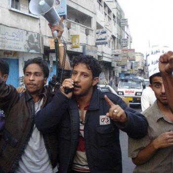 ابرز مفجري ثورة 11 فبراير يحتفل بمناسبة زفافه 