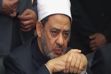 عاجل: شيخ الأزهر يتراجع ويطالب بالافراج عن الرئيس مرسي