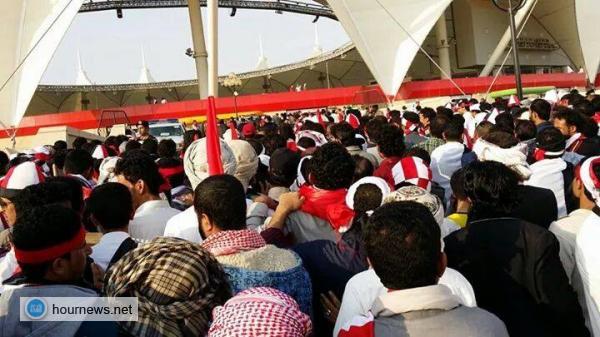صور حصرية الأن لتوافد المشجعين اليمنيين لأستاذ الملك فهد بالرياض لحضور مباراة اليمن والسعودية مساء الليلة صور حصرية الأن لتوافد المشجعين اليمنيين لأستاذ الملك فهد بالرياض لحضور مباراة اليمن والسعودية مساء الليلة