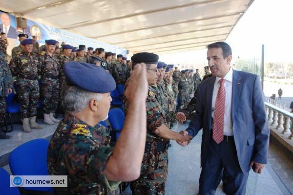 شاهد بالصور أول زيارة لوزير الداخلية: اللواء الرويشان إلى قيادة الأمن المركزي "عقب التمرد العسكري الأخير"