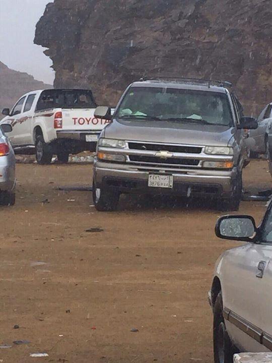 بالصور مواجهات مسلحة بين جماعة الحوثي وحرس الحدود السعودي في منفذ علب الحدودي بالصور مواجهات مسلحة بين جماعة الحوثي وحرس الحدود السعودي في منفذ علب الحدودي