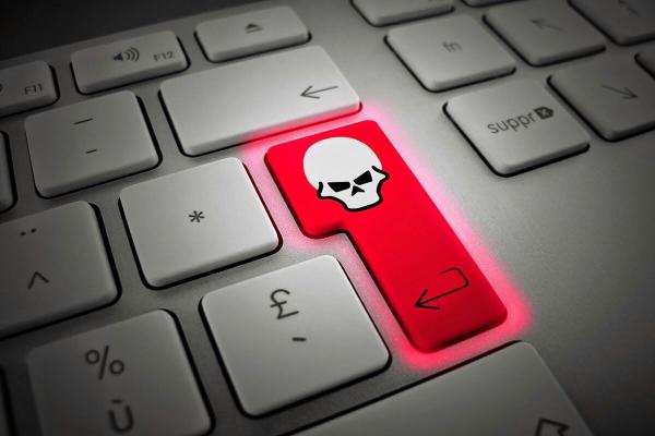 بلاغ من الشرطة الأمريكية يطيح بمقيم في السعودية تصفح مواقع إباحية