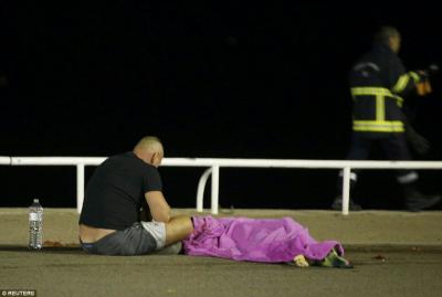 أول تعليق من المجلس الإسلامي الفرنسي على حادثة دهس نيس بفرنسا