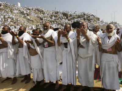 صدور أحكام بالسجن والجلد بحق حجاج أدينوا بالسرقة وممارسة أفعال غير أخلاقية في عرفة