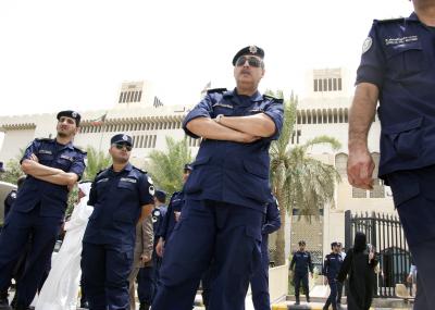 ثلاث سنوات سجن لأحد أبناء الأسرة الحاكمة بالكويت بتهمة العيب بالذات الأميرية