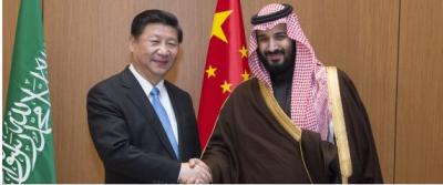 السعودية والصين تزيحان الدولار من تعاملاتهما التجارية معاً هل انتهى عصر ازدهار العملة الخضراء