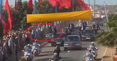 موكب العاهل المغربي يتعرض لهجوم من قبل مختل عقلي (فيديو)