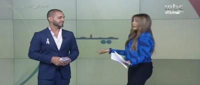 مذيعة قناة mbc  تهاجم المخرج على الهواء مباشرة بسبب اظهاره وزنها الزائد (فيديو)