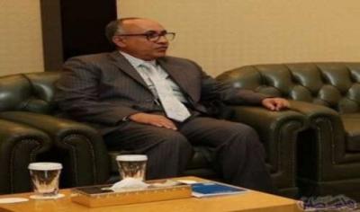 اليمن: ستون مليار ريال تدخل البنك المركزي والقعيطي يصل عدن لبدء صرف المرتبات