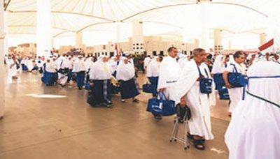وزارة الاوقاف تسعى  لتوحيد الزي النسائي لليمنيات الراغبات في أداء فريضة الحج