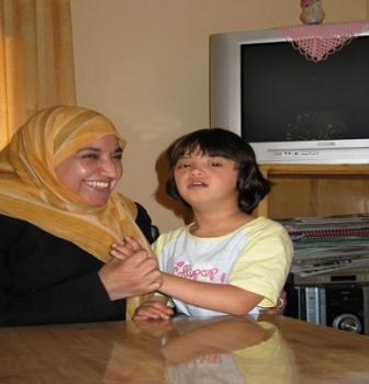 وفاة رائدة العمل الخيري في اليمن في مجال رعاية المعاقات الاستاذة جمالة صالح البيضاني