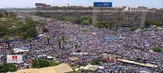 غضب انصار مرسي و تطلعات وصيحات المصريين في ميادين مصر 