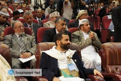 حميد الأحمر يتصدر تجار اليمن في دعم مهرجان اليتيم الثامن ويدفع خمسة مليون ريال مقابل جنبية حميد الأحمر يتصدر تجار اليمن في دعم مهرجان اليتيم الثامن ويدفع خمسة مليون ريال مقابل جنبية