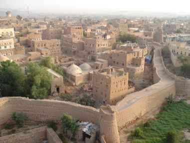 بعد قصف الحوثيين دماج بالهاون السلفيين يتوجهون لكتاف وحاشد والمحطوري يدعوا لإخراج التكفيريين 