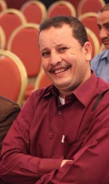 بعد تلفيق خبر اتصال حميد الاحمر بعلي صالح انيس منصور ينفي علاقته بالخبر ويؤكد انه خبر ملفق 