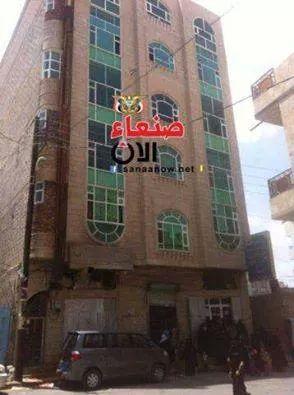 مسلحو أنصار الله يحاصرون نساء في مؤسسة خيرية ويهددون بتصفيتهن 
