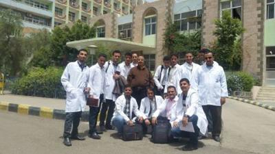 الجامعة الاماراتية تدشن التدريب السريري لطلاب الطب في المستشفى الجمهوري بصنعاء