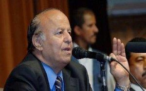 الرئيس هادي يمهل اللواء محمد صالح الأحمر يومين لإنهاء تمرده أو تجريده من الرتب العسكرية وتقديمه للمحاكمة