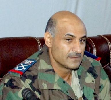 محمد صالح الأحمرلايزال يمارس مهمام قائد الجوية و يقوم بتجميع الطائرات المقاتلة من القواعد الجوية إلى قاعدة الديلمي بصنعاء والسرب السابع طيران يعتزم التصعيد ودخول قاعدة طارق بتعز 