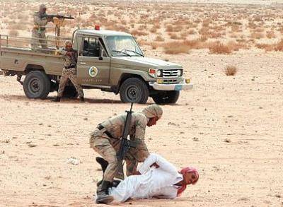  السعودية تزيح الاسر على الحدود مع اليمن وتقدم الجيش و تحركات لا تتوقف 