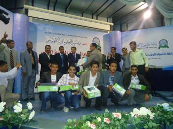 جامعة العلوم والتكنولوجيا تختتم المسابقة العلمية لطلبة الثانوية بصنعاء ومدارس النهضة الحديثة - بنين تحصد المركز الأول
