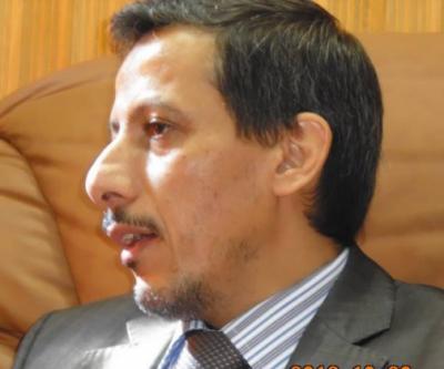 وزير التربية يوجه بالتحقيق مع مدرس استخدم العنف المفرط بحق الطلاب بتعز