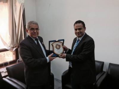 مركز أبعاد للدراسات يتسلم درع مجلس التعاون الخليجي 