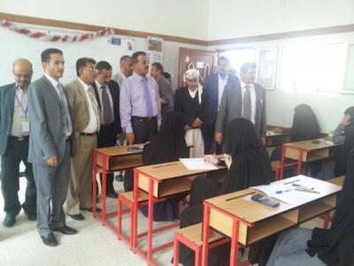 الحامدي : يتفقد عدد من المراكز الامتحانية للشهادة الثانوية بالمحويت