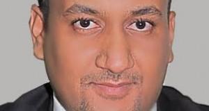 ناشط يمني :يتهم «هادي وبحاح»بأنهم يتقمصون أدواراً ساذجة بالتصريحات المتكررة بخصوص تعز ويصفها بالكاذبة.