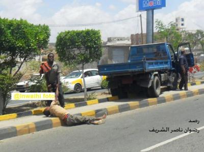 دينة تصدم صومالي من على الرصيف 
