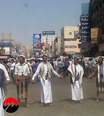 ردا على خطاب الحوثي الذي ادعى فيه انه ممثل الشعب .. اكبر المحافظات سكانا وكرسي الزيدية توجه اكبر صفعة لزعيم الجماعة