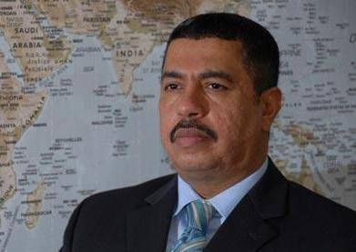 اجماع على تكليف خالد بحاح رئيسا للحكومة ( السيرة الذاتية )