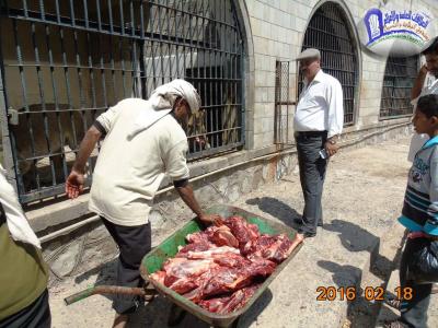 مدير حديقة الحيوان يوضح ملابسات زيارة قائد المنطقة الرابعة الموالي للحوثيين للحديقة.