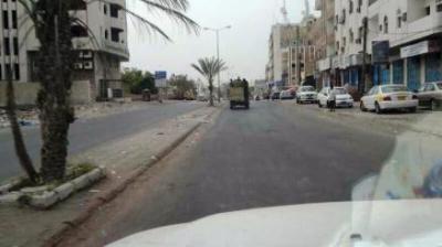 مسلحان مجهولان يسطوان على مرتبات موظفي الصحة بلحج .. ومقتل أحدهما