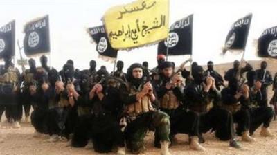 شاهد بالفيديو : داعش تظهر تدريبات لمقاتليها في صحراء اليمن : جئناكم بالذبح