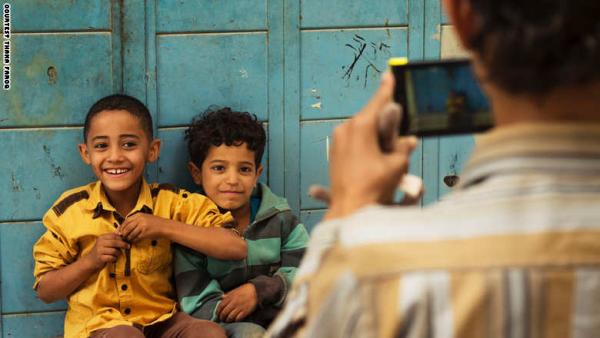 صنعاء.. بعدسة فتاة يمنية تبحث عن الحب لا الحرب