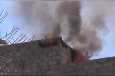 تخزين المشتقات النفطية يشعل حريقاً بداخل احد المنازل بمنطقة حزيز بصنعاء