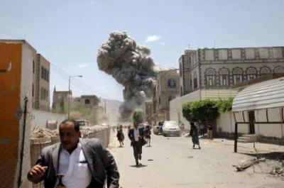 مصادر : التحالف يشترط الانسحاب من عدن للقبول بهدنة وبحاح قد يتولى القيادة