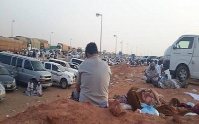 مواطن يمني يروي تفاصيل رحلته إلى السعودية والمعاناة التي قابلته .. ويكشف آلية الدخول من منفذ الوديعة