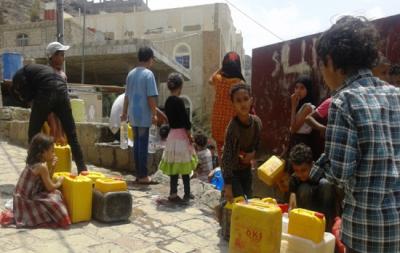 سكان تعز المحررة يواجهون ظروفاً معيشية صعبة