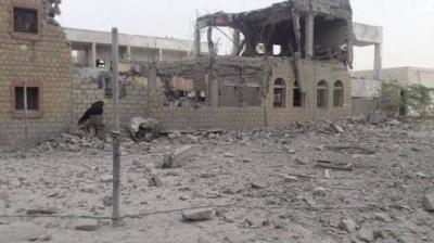 شاهد بالصور .. مجمع الشيماء التربوي في الحديدة بعد استهدافه من قبل طيران التحالف 