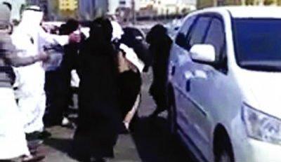 "فيديوهات التحرش" .. أساليب للتسلية .. أم أوراق ضاغطة لسَنّ قوانين جديدة
