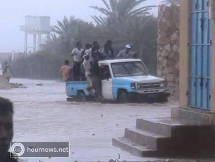 صور لإعصار تشابالا لحظة دخوله سقطرى