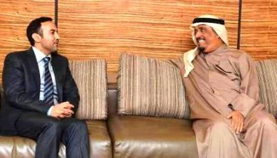 مسؤولون إماراتيون بينهم «خلفان» يجتمعون بنجل «صالح»