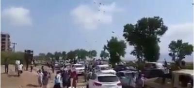 بالفيديو : شاهد الموكب المهيب لتشييع جنازة محافظ عدن اللواء جعفر