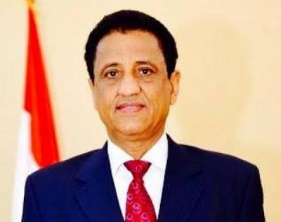 تسجيل صوتي مسرب يكشف عن تفاصيل مهاترة عنيفة بين وزير الإعلام القباطي وناشطة حقوقية