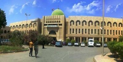 عاجل : مسلحون يغلقون عدد من كليات جامعة عدن