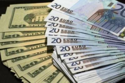 تعرف على 5 بلدان لا تمتلك عملات خاصة بها